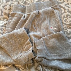 Grey sweatpants with thick waist band